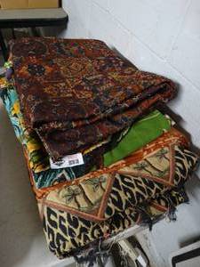 lot 2922 image: Lot of fabric & misc.
