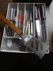 lot 2935 image: Organizer w silverware