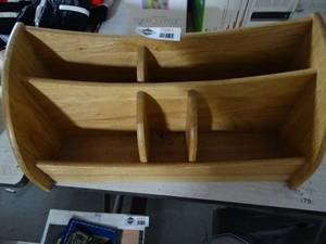 lot 2981 image: Wood organizer