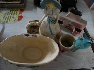 lot 2983 image: Lot of vintage decor & pottery