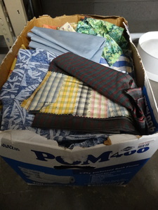 lot 2819 image: Lot of various fabric
