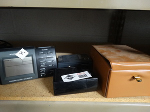 lot 2825 image: Assorted electronics
