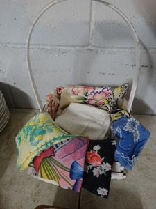 lot 2840 image: Basket & fabric