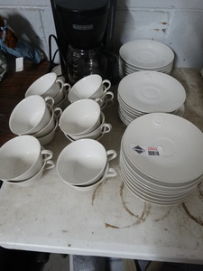 lot 2842 image: Coffee maker & coffee cups