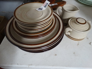 lot 2855 image: Set of stoneware dinnerware