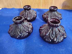 lot 6300 image: Lot of 4 Ruby Red Lamp Shades