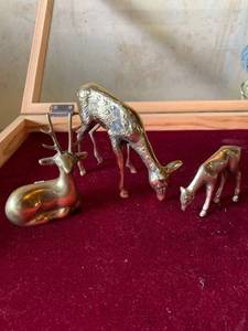lot 6323 image: Lot of 3 Brass Deer Figures