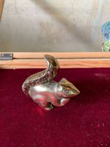 lot 6324 image: Brass Squirrel Figure