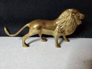 lot 6343 image: Brass Lion