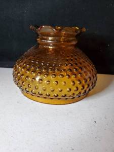 lot 6354 image: Auburn Hobnail Oil Lamp Shade