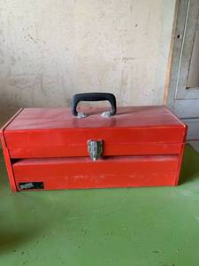 lot 6371 image: Disston My Buddy Tool Box