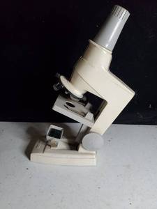 lot 6402 image: Skil Craft. Telescope