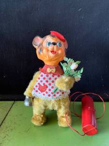 lot 6409 image: Antique Motorized Toy Bear
