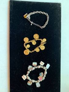 lot 7694 image: Charm Bracelet Lot