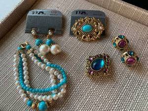 lot 7719 image: 1928 Jewelry