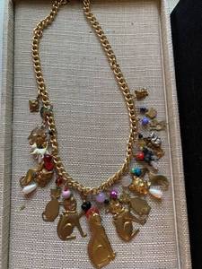 lot 7722 image: Here Kitty Kitty