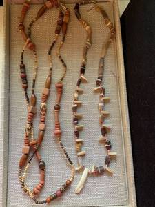 lot 7726 image: Pair of Necklaces Heishi Beads