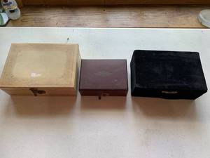 lot 7737 image: Lot of 3 Jewelry Boxes