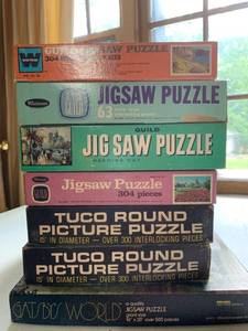 lot 7742 image: Lot of Vintage Jigsaw Puzzles