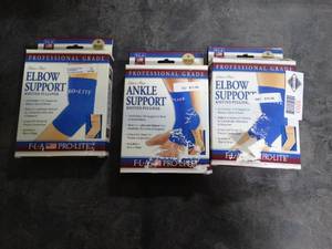 lot 3203 image: Lot of 3 FLA ProLite Elbow Support Knitted Pullover- Size Small