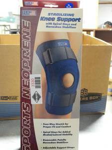 lot 3330 image: Sports Neoprene Stabilizing Knee Support - Size Extra Large