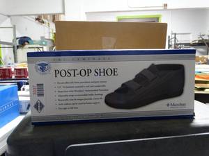 lot 3337 image: Fla orthopedics post op shoe -Size Large