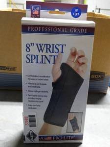 lot 3348 image: Fla orthopedics 8 Wrist Splint - Size Medium