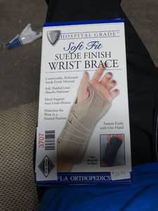lot 3707 image: FLA Orthopedics Suede Finish Wrist Brace - Size Small