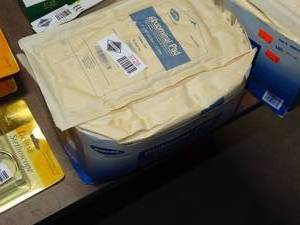 lot 3728 image: Lot of 8x10 Abdominal Pads