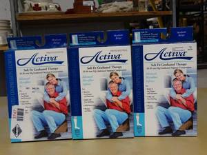 lot 3747 image: Lot of 3 Activa Knee High Socks 20-30 mm Hg- Size Medium