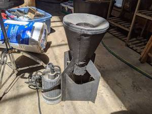 lot 5084 image: Practice Bomb Shell, Water Pump