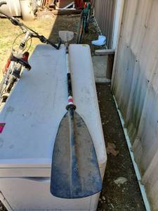 lot 5125 image: Kayak Paddle