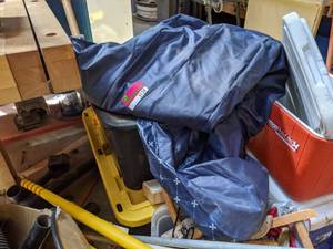 lot 5134 image: Single Air Mattress