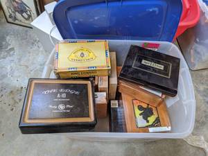 lot 5235 image: Miscellaneous Cigar Boxes