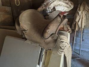 lot 1360 image: Saddle
