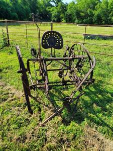 lot 1375 image: Antique Farm Plow