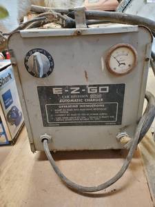 lot 5009 image: EZ GO Battery Charger