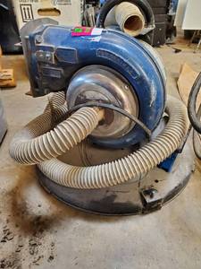 lot 5010 image: Centrimax Commerical Body Shop Vacuum