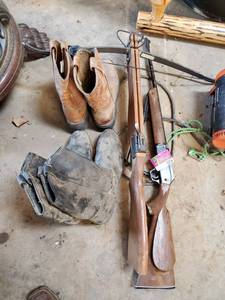 lot 5016 image: Powermaster Crossbow, BB Gun, 2 Pairs Of Boots
