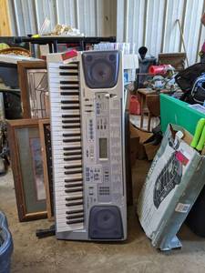 lot 5042 image: Casio CTK-593 Electric Keyboard And Stand