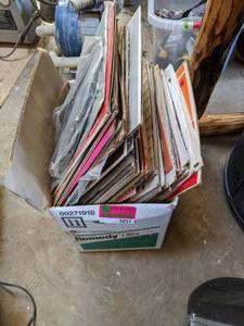 lot 5051 image: Assorted Vinyl Records