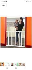 lot 1071 image: yicostar pet baby safety gate