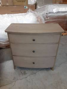 lot 50240 image: Williams Sonoma 3 Drawer Dresser