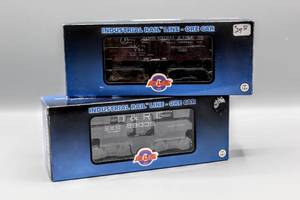 lot 4230 image: (2) In Box Industrial Rail Line-ORE Cars By ATLAS 106102-1 #160 AND 106101-2 #29009