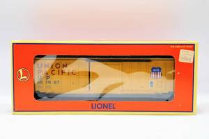 lot 4186 image: Lionel Train No. 6-17254 Union Pacific 50 Modern Boxcar in Original Box
