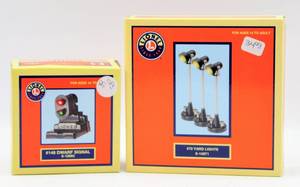 lot 4205 image: Lionel 6-12883 #148 Dwarf Signal and 6-14071 #70 Yard Lights - Both are New in Box
