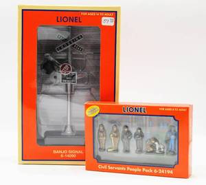 lot 4209 image: Lionel No. 6-14090 Banjo Signal and No. 6-24194 Civil Servants People Pack - Both are New in Box