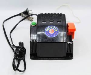 lot 4252 image: Lionel 80 Watt Toy Transformer