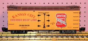 lot 4257 image: USA Trains R-1666 Armour Packing Company Kansas City Beef Billboard Reefer - G Scale