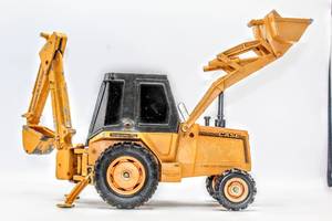 lot 4312 image: 1986 Case Construction King ERTL 19 Long